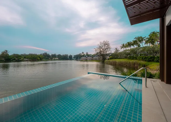 Unique Apartments In A Laguna The Lake Shore